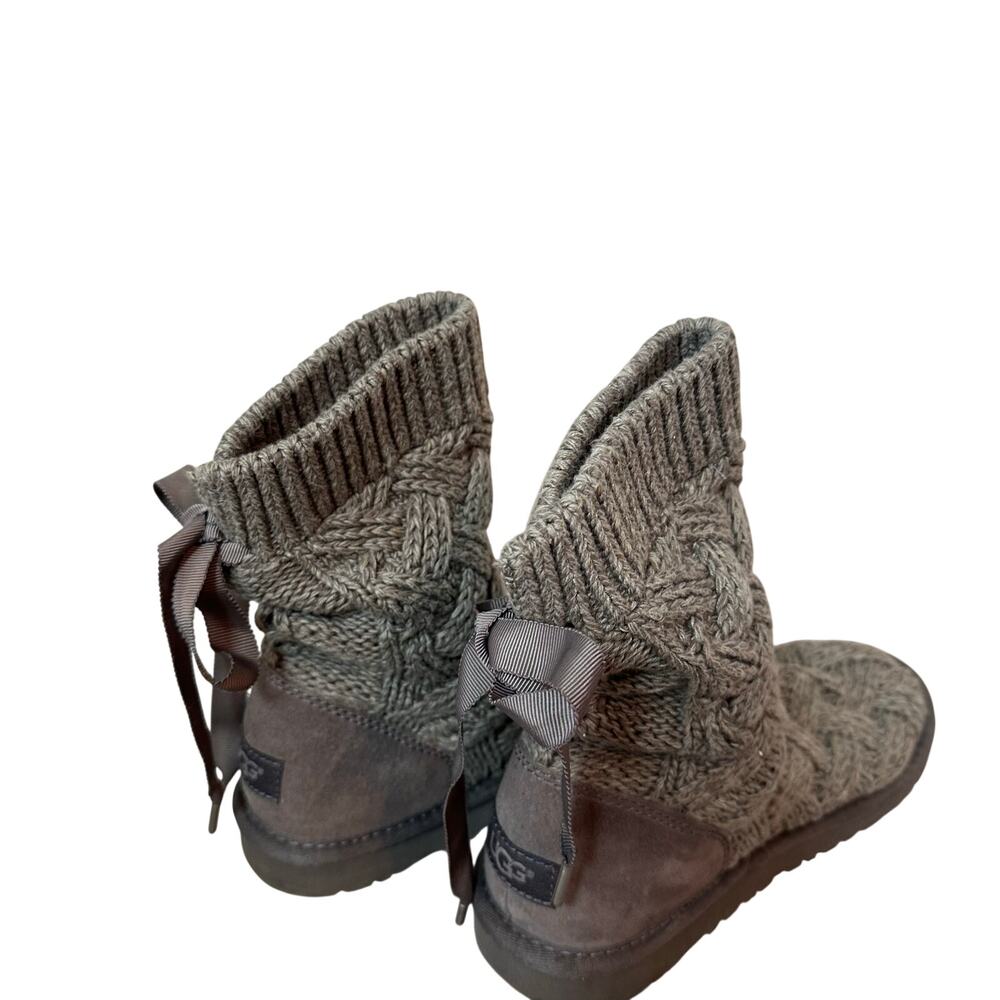 Uggs Lottie Knit Gray Boots Size 3 Charcoal Grey Style 1015342K